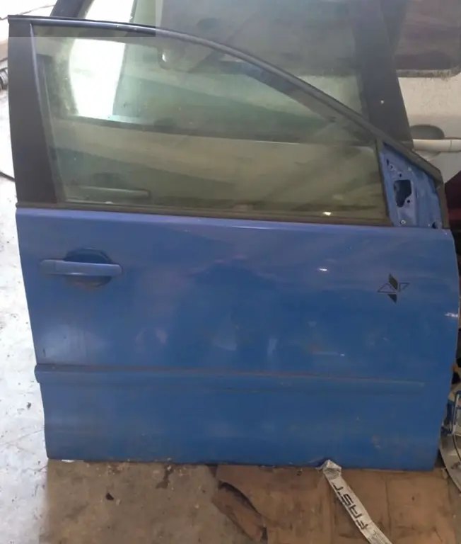 Přední pravé dveře Škoda fabia 1