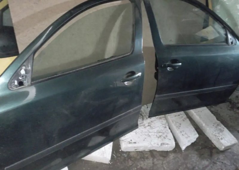 Přední dveře Škoda Octavia 1